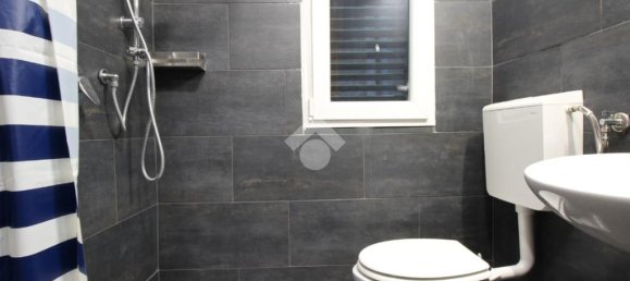 2 bedrooms Apartment in Prato, Italy No. 272073 13