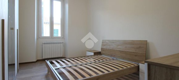 2 bedrooms Apartment in Prato, Italy No. 272073 4