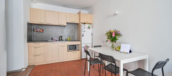 2 rooms Apartment in Paris, France No. 337570 5