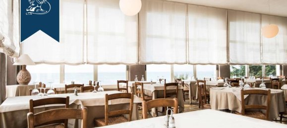 15 bedrooms Hotel in Livorno, Italy No. 370940 28