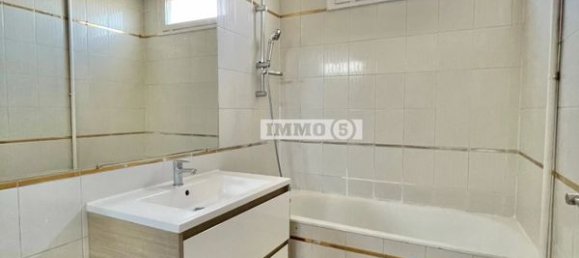 2 bedrooms Apartment in Noisy-le-Grand, France No. 179764 7