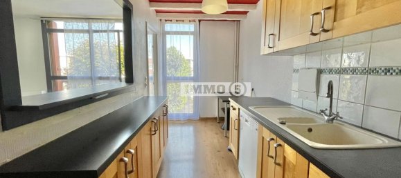 2 bedrooms Apartment in Noisy-le-Grand, France No. 179764 4