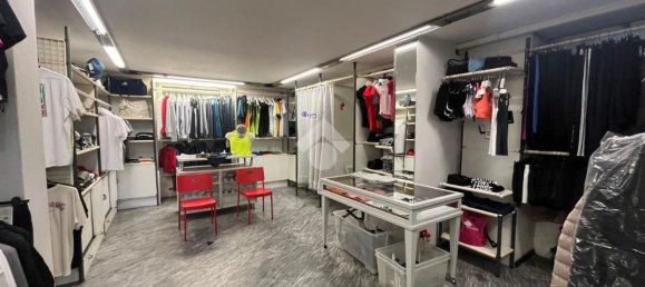 Gewerbliche Immobilie in Rapallo, Italy 190m², Nr. 357006 11