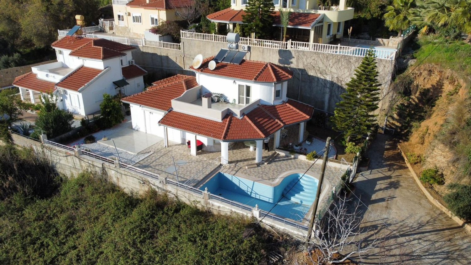 Villa 3+1 in Mahmutlar, Turkey No. 48033