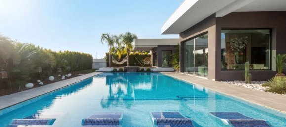 4 bedrooms Villa in Corroios, Portugal No. 143264 3