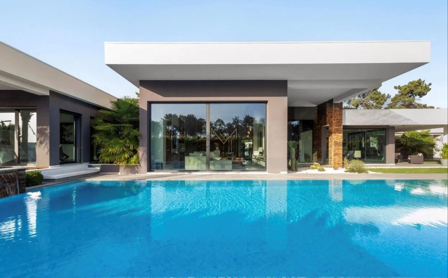 4 bedrooms Villa in Corroios, Portugal No. 143264