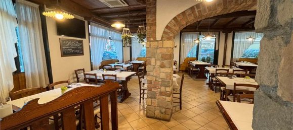 4 rooms Commercial property in Venice, Italy No. 61838 3