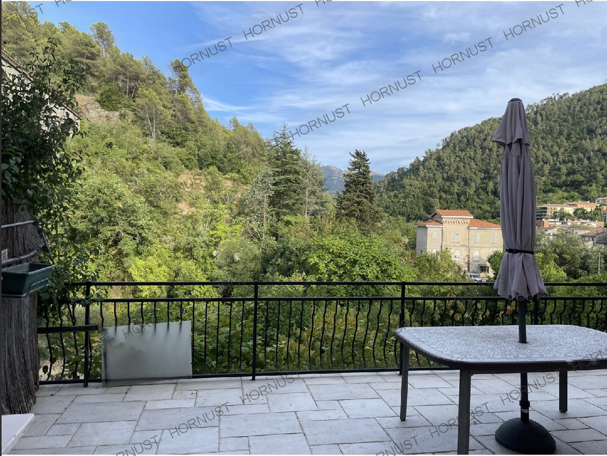 Casa de 3 dormitorios en L'Escarene, France No. 333630