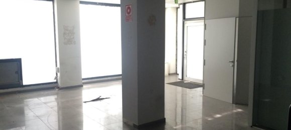 Коммерческая недвижимость 187м² в Куатро Каминос, Испания № 180859 6