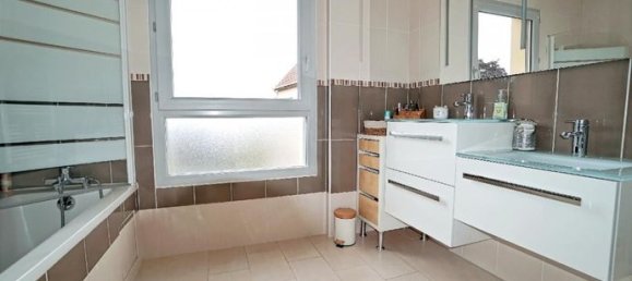 3 bedrooms House in Aulnay-sous-Bois, France No. 311794 10