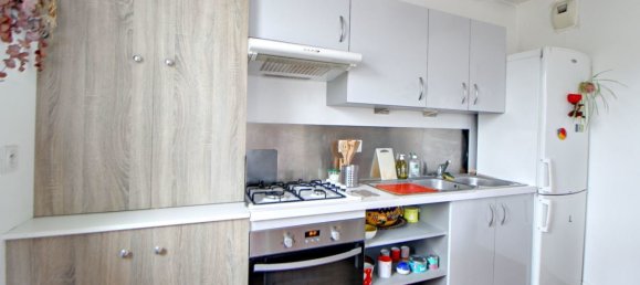 3 bedrooms Apartment in Ecquevilly, France No. 166531 4