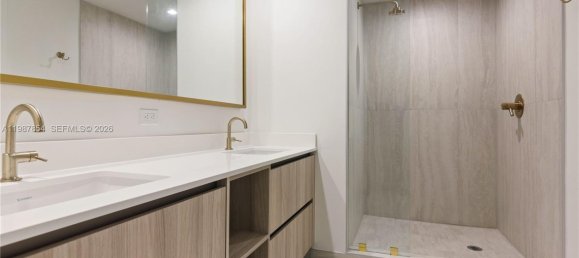 1 غرف نوم عقار تجاري في Miami, الولايات المتحدة رقم 614473 7