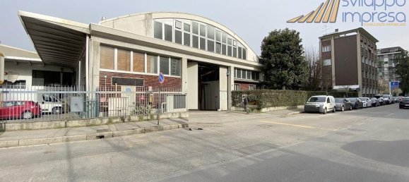 Склад 2100м² в Брессо, Италия № 70807 4