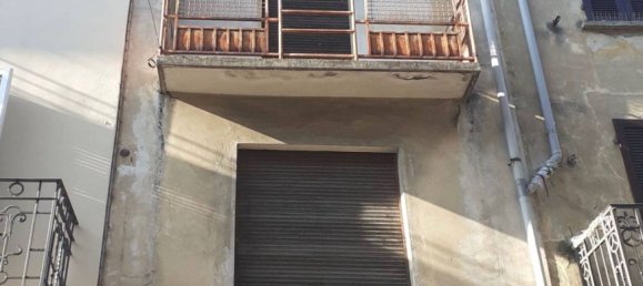 3 rooms House in Oleggio, Italy No. 170706 2