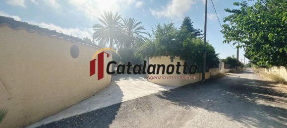 Вилла с 6 спальнями в Кастельветрано, Италия № 381696 2