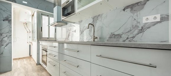 3 bedrooms Penthouse in Castellon, Spain No. 175356 10