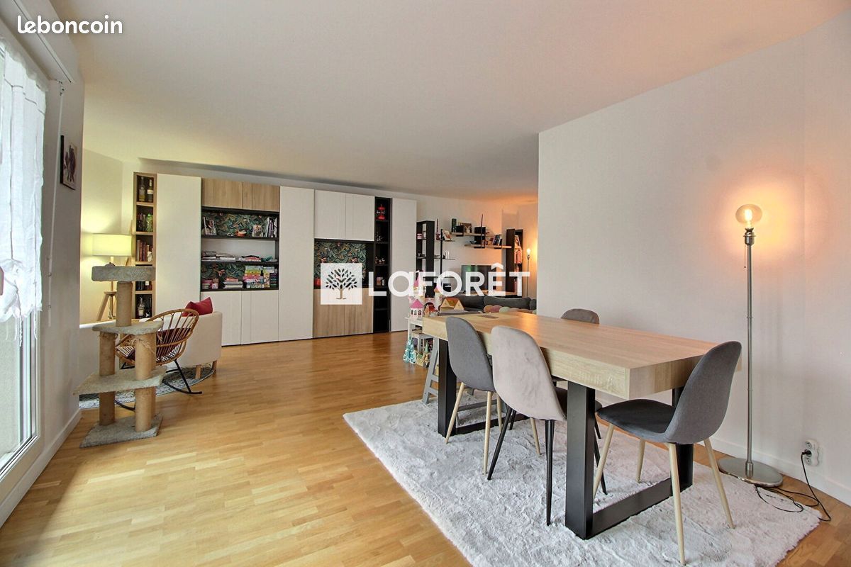 3 chambres Appartement à Suresnes, France No. 325295