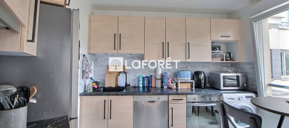 3 chambres Appartement à Suresnes, France No. 325295 5