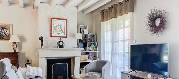 5 bedrooms House in Saint-Antoine-du-Rocher, France No. 253825 14