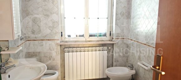 4 bedrooms Apartment in Montaquila, Italy No. 311523 11