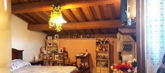 6 rooms House in Matelica, Italy No. 106633 9