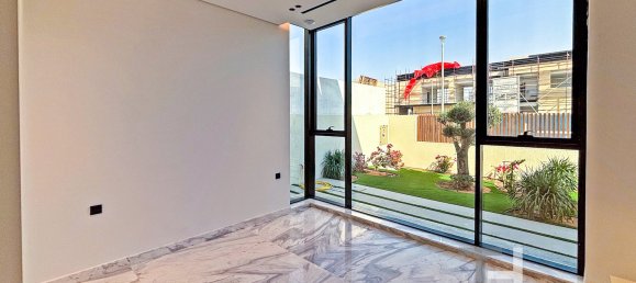 5 bedrooms Villa in Jumeirah Park, UAE No. 94413 25