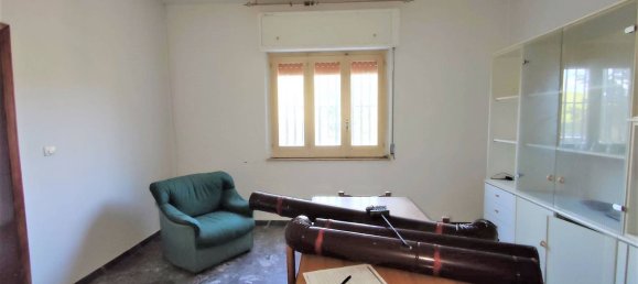 4 rooms House in Scerni, Italy No. 225637 9