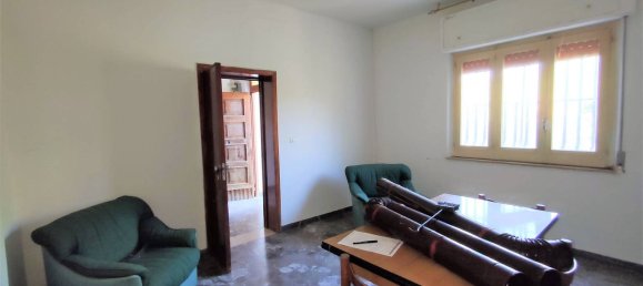 4 rooms House in Scerni, Italy No. 225637 10
