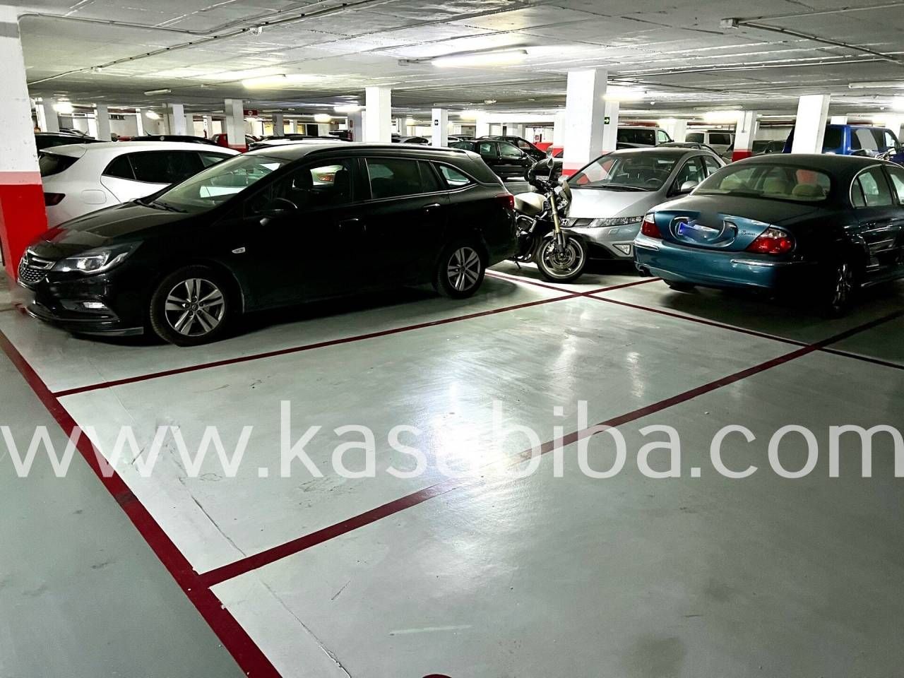 Garagem em Valencia, Spain 12 m² N.º 76076