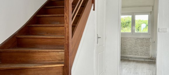 3 bedrooms House in Cantin, France No. 58641 5