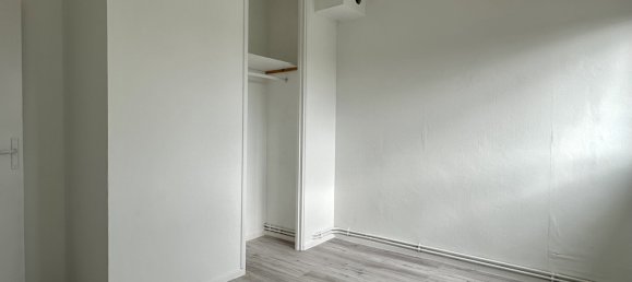 3 bedrooms House in Cantin, France No. 58641 8