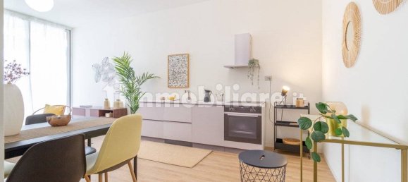 2 Schlafzimmer Wohnung in Milan, Italy, Nr. 362079 3