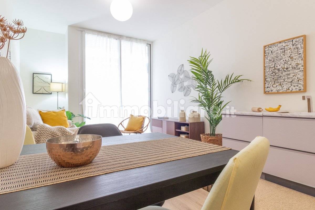 2 bedrooms Apartment in Milan, Italy No. 362079