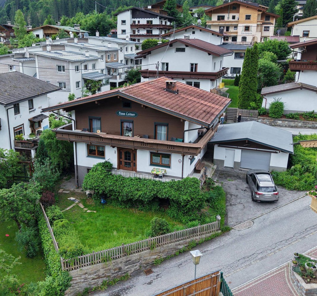 5 bedrooms House in Finkenberg, Austria No. 156280