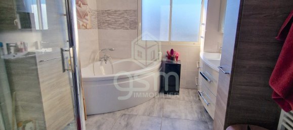 Дом с 4 спальнями в Жуэ-ле-Тур, Франция № 56279 7