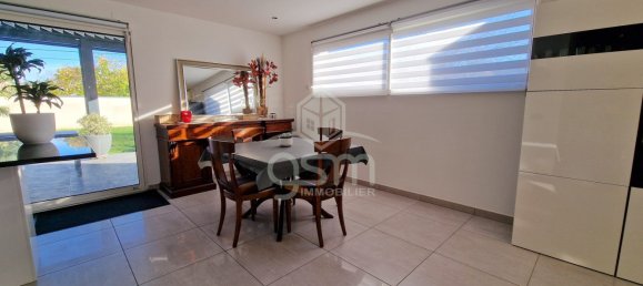 Дом с 4 спальнями в Жуэ-ле-Тур, Франция № 56279 3