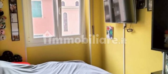 Apartamento de 2 dormitorios en Genoa, Italy No. 99733 10