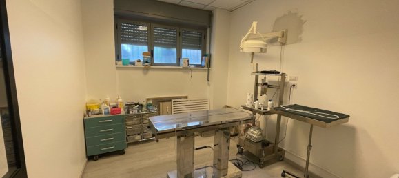 9 bedrooms Commercial property in Milan, Italy No. 239624 8