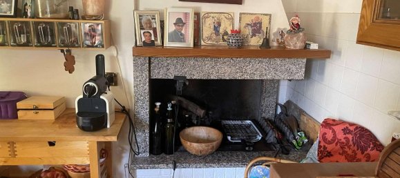 5 rooms Apartment in Perugia, Italy No. 41290 5