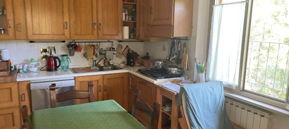 5 rooms Apartment in Perugia, Italy No. 41290 3