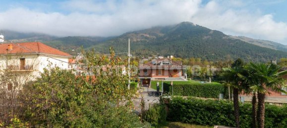 3 Schlafzimmer Wohnung in Val della Torre, Italy, Nr. 324048 38