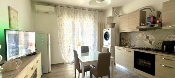 3 bedrooms Apartment in Ravenna, Italy No. 362516 4