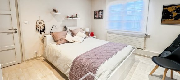 5 غرف نوم فيلا في Isques, France رقم 56101 22