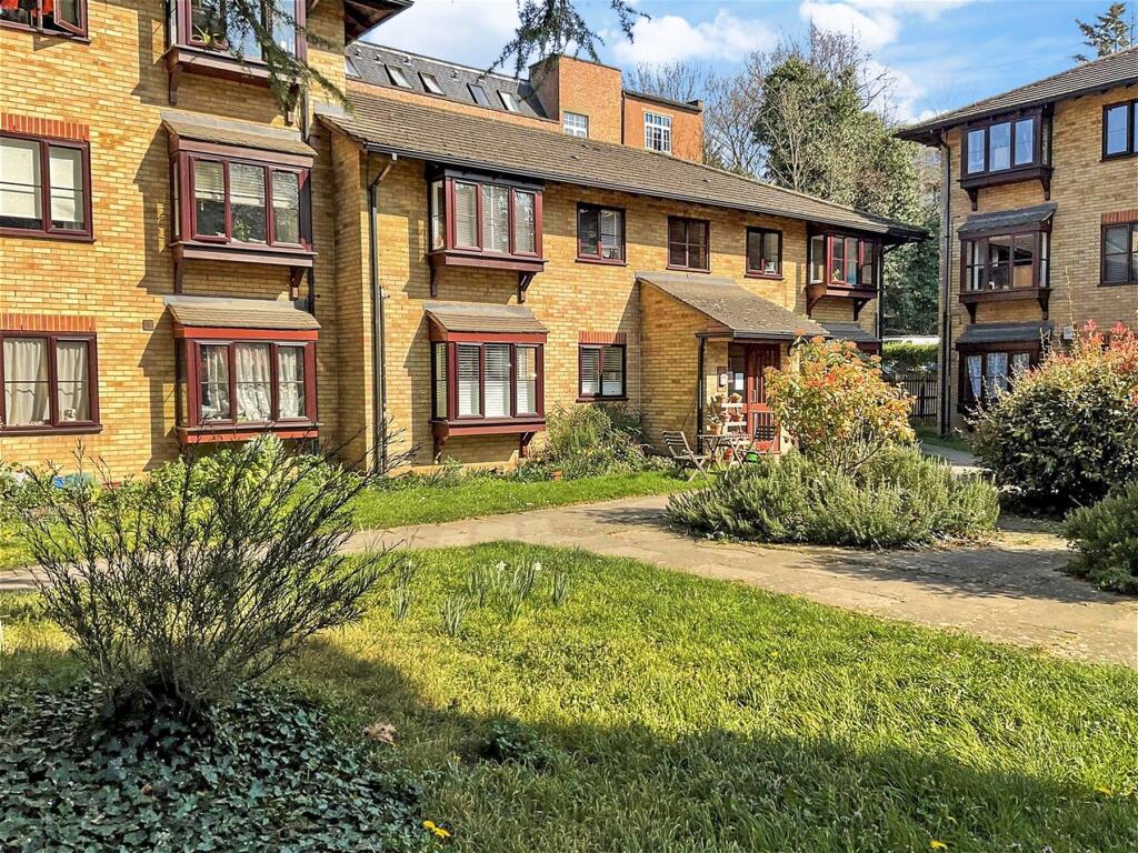 2 غرف نوم شقة في Walthamstow, United Kingdom رقم 4040