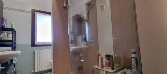 5 rooms House in Correggio, Italy No. 26734 22