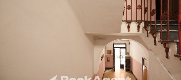 4 rooms Apartment in Genoa, Italy No. 99629 14