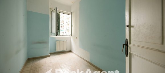 4 rooms Apartment in Genoa, Italy No. 99629 25