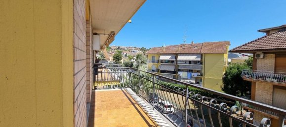 3 chambres Appartement à Monteprandone, Italy No. 289169 15