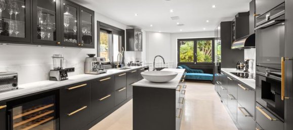 7 bedrooms House in La Quinta, Spain No. 40638 6