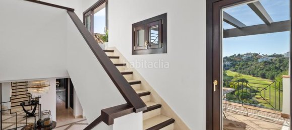 7 bedrooms House in La Quinta, Spain No. 40638 8